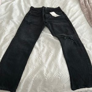 Never worn, tags on, black size 38 (US 6) Zara black ripped high rise jeans
